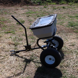 Rozsiewacz Rozrzutnik Soli Shark Spreader 60kg - 3